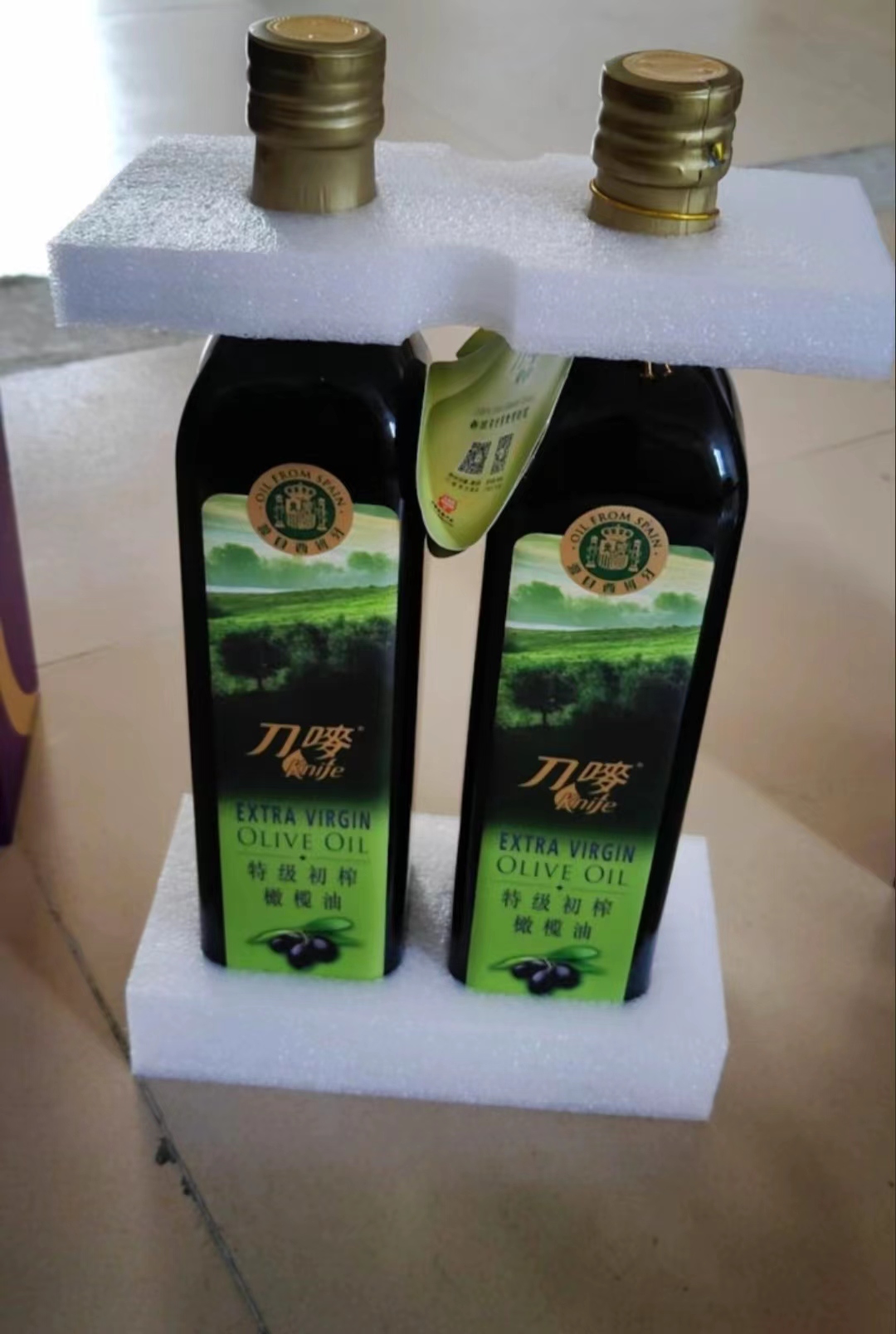 提升玻璃制品包装品质:珍珠棉的防潮与抗静电特性
